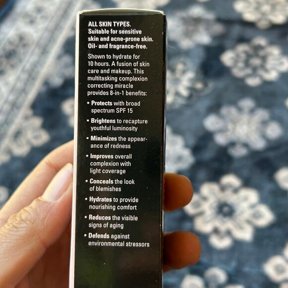 Mary Kay CC Cream Sunscreen Broad Spectrum SPF 15 - Very Light - 1 fl oz - Picture 4 of 4